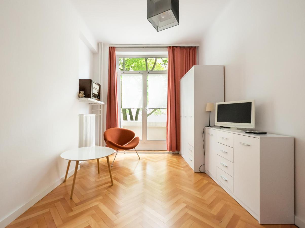Plac Zbawiciela 3-Bedroom Apartment Warsaw Ngoại thất bức ảnh